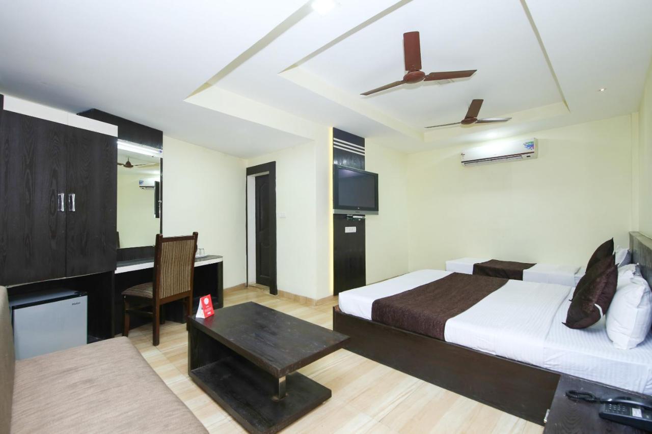 Oyo 2155 Hotel Wardhman จาบัลปูร์ ภายนอก รูปภาพ