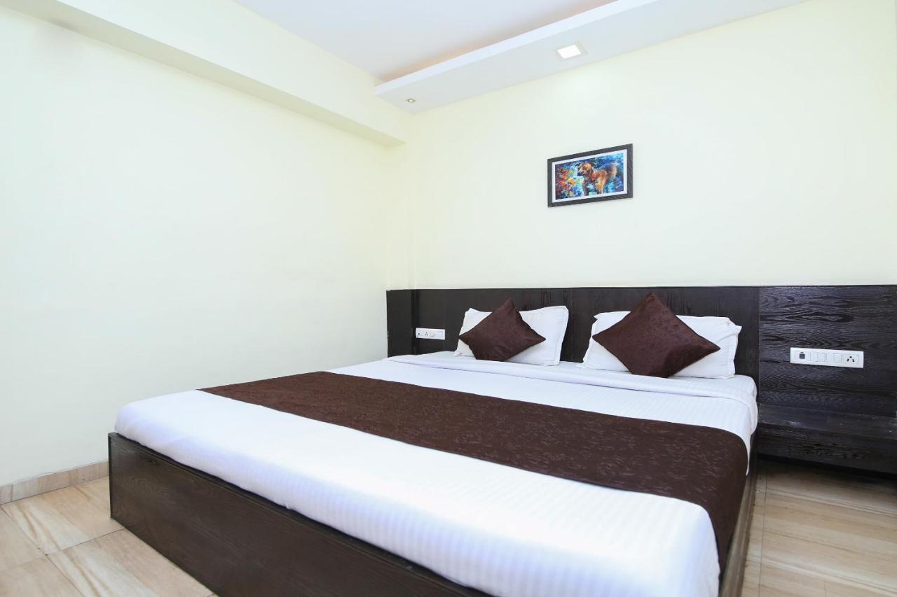 Oyo 2155 Hotel Wardhman จาบัลปูร์ ภายนอก รูปภาพ